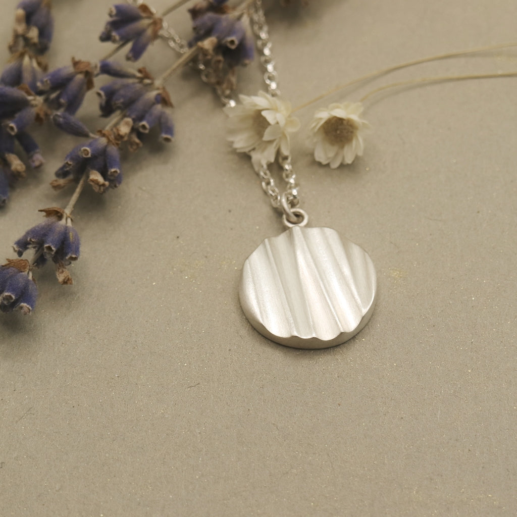 Wave - Large Circle Pendant
