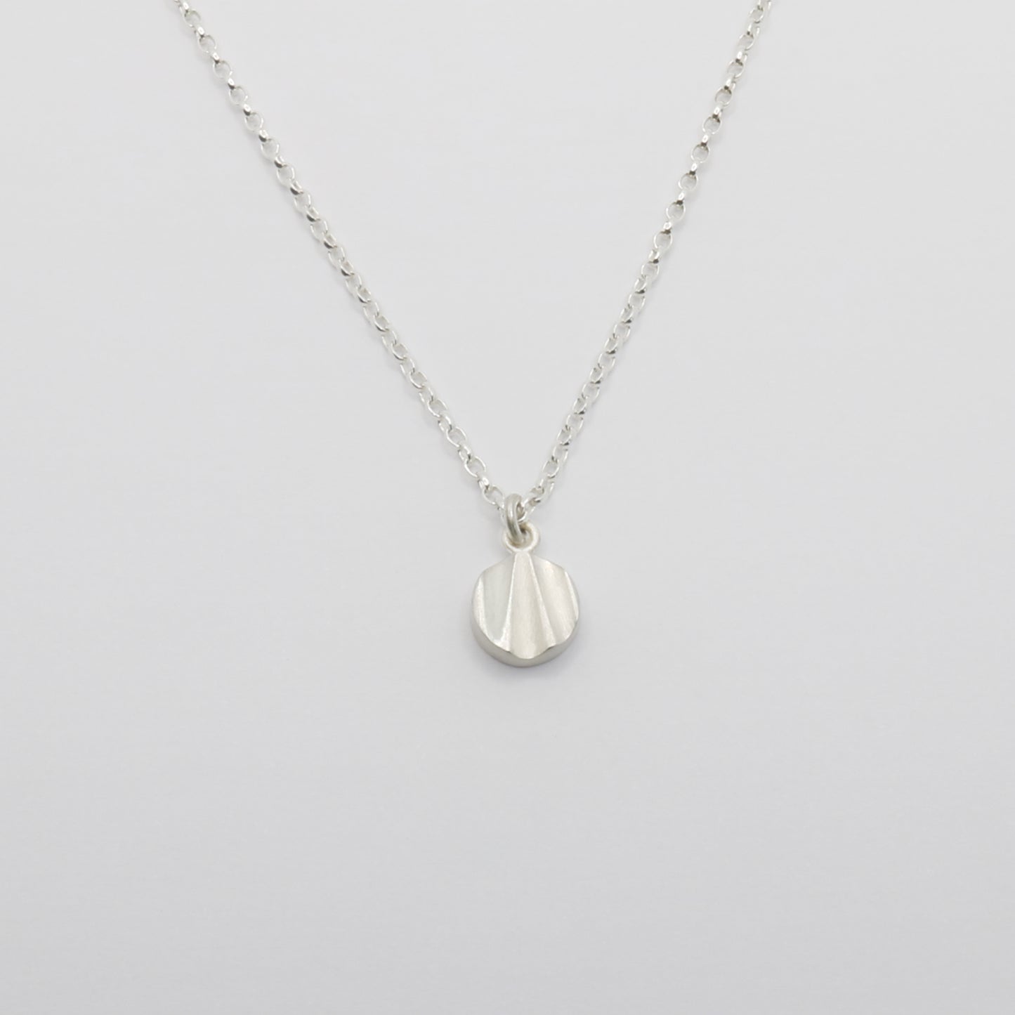 Wave - Small Circle Pendant