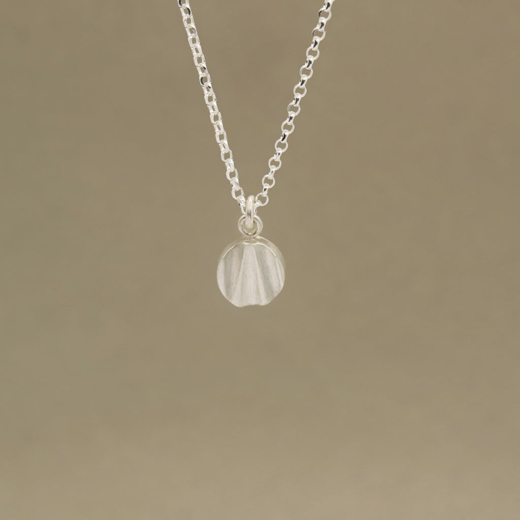 Wave - Small Circle Pendant