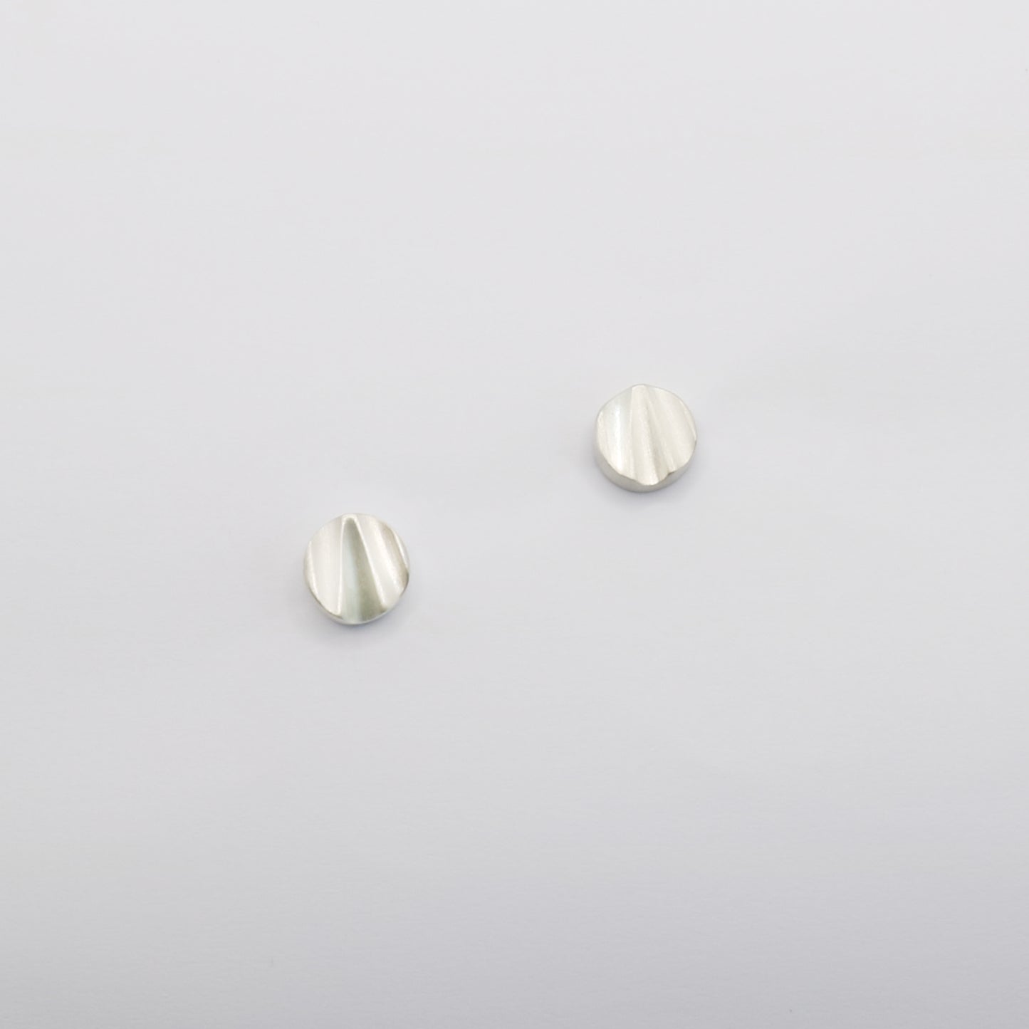 Wave - Small Circle Stud Earrings
